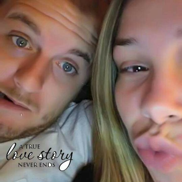 Meet your Posher, Britney mckinney - Picture 1 of 1